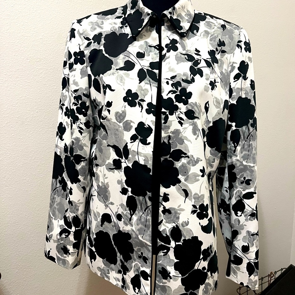 Preston & York Black and White Floral Blazer